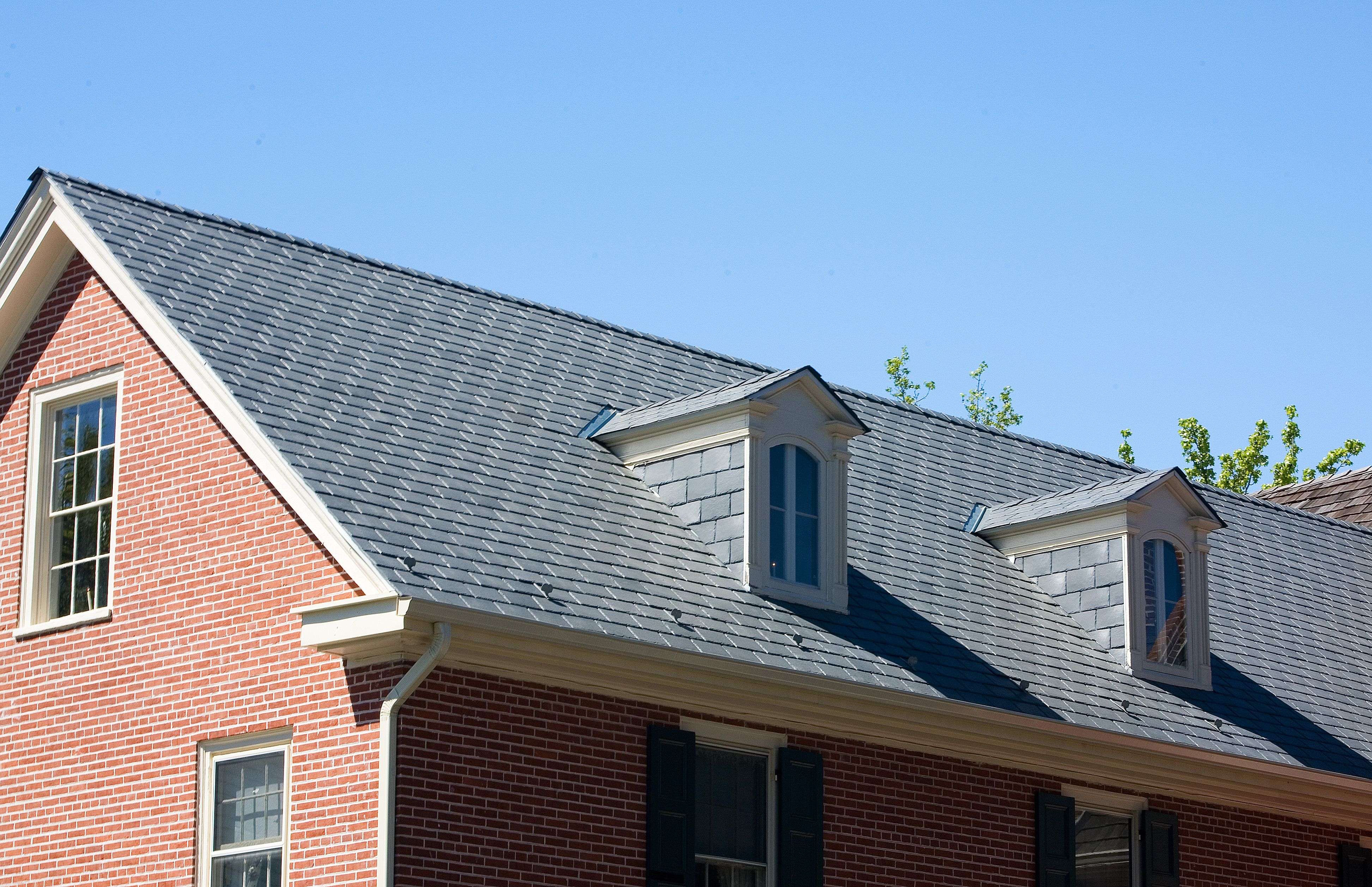 3 Telltale Signs That Prompt Expert Roof Repair